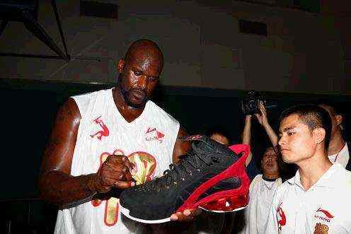 贝林厄姆：球员百分百支持阿隆索，我们知道外界纷扰毫无帮助（贝林厄姆：全队百分之百力挺阿隆索，外界风波于事无补）