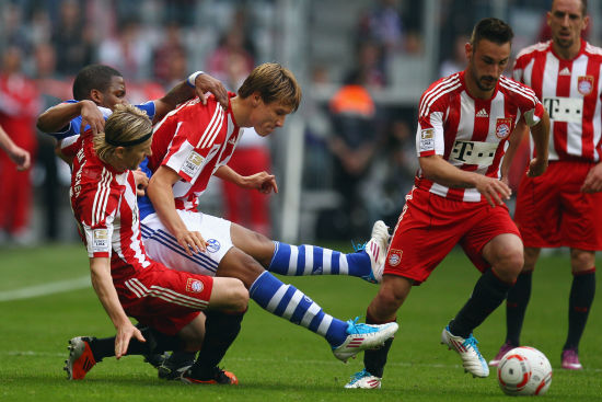 福布斯穿7号替补登场，是马丁内斯执教后第14位完成首秀球员（福布斯身披7号替补亮相，成马丁内斯上任后第14位完成首秀的球员）