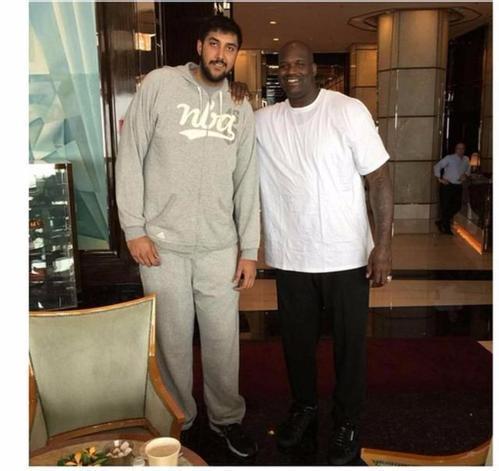 青少年如何提升控球能力？（青少年控球能力提升指南）