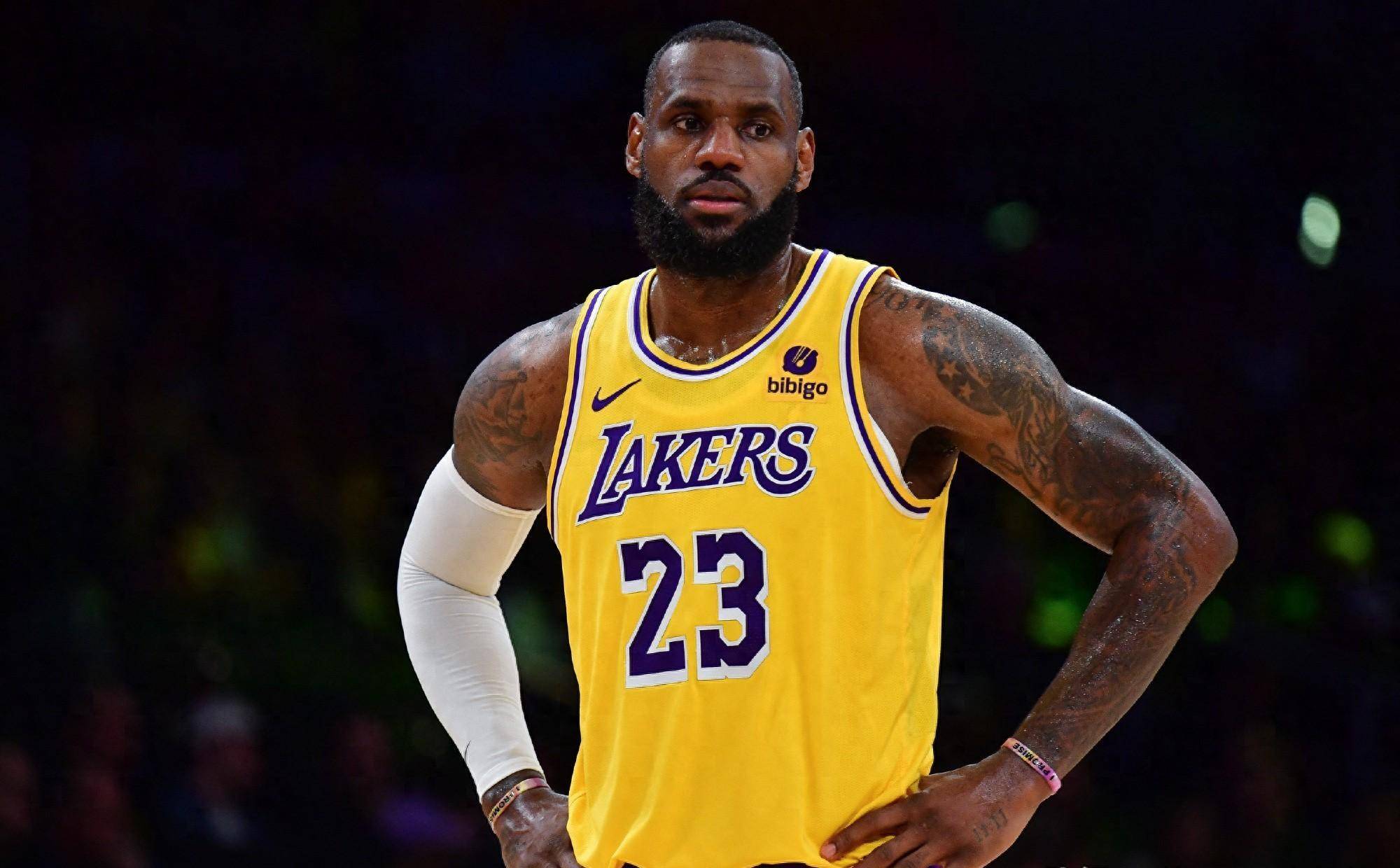 西班牙队史自然年射手榜：奥亚萨瓦尔2025年打入9球并列第4（奥亚萨瓦尔2025年斩获9球，位列西班牙队史自然年进球榜并列第4）