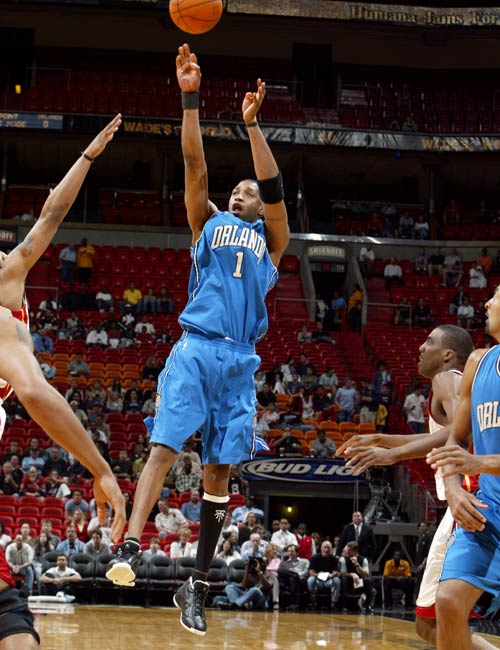 德转评年度最佳前锋：登贝莱、哈兰德、凯恩、姆巴佩入围（德转公布年度最佳前锋候选名单：哈兰德、凯恩、姆巴佩、登贝莱在列）