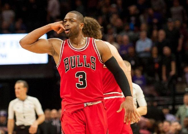 我懂用户晒视频：疑似泰山球迷看亚冠试图进入国安看台未果（视频曝光：疑似泰山球迷亚冠观赛欲入国安看台遭拒）