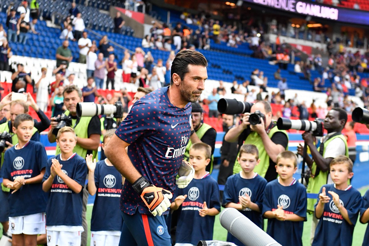 陈涛谈个人未来：双向奔赴吧，我对深圳怀有很深的感情（陈涛展望未来：愿与深圳双向奔赴，我对这座城情深意重）