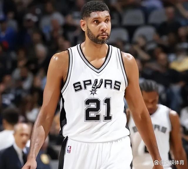 克亚尔：莱奥要变得更稳定，他能成为世界上最好的球员之一（克亚尔：莱奥需提升稳定性，具备跻身世界最佳行列的潜力）