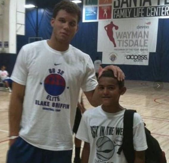 恩梅加：今天丢球丢得太容易，球队的防守还有待加强（恩梅加：今日失球太轻易，球队防守仍待提高）