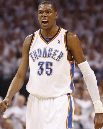 单届世欧预／欧预赛进球榜：哈兰德、莱万16球并列第一（单届世欧预／欧预赛射手榜：哈兰德与莱万以16球并列榜首）